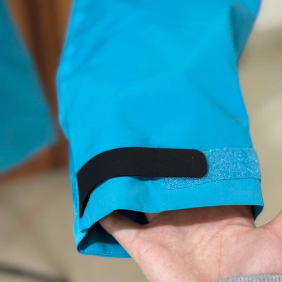 Arc'teryx Blue GORE-TEX Down Jacket, Outdoor Windproof and Warm Hooded Jacket - Picture 4 of 8